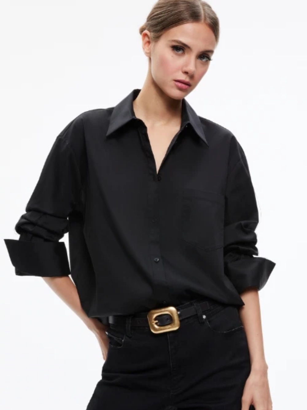 ALICE + OLIVIA CLASSICS FINELY OVERSIZED BUTTON DOWN SHIRT, SIZE M.